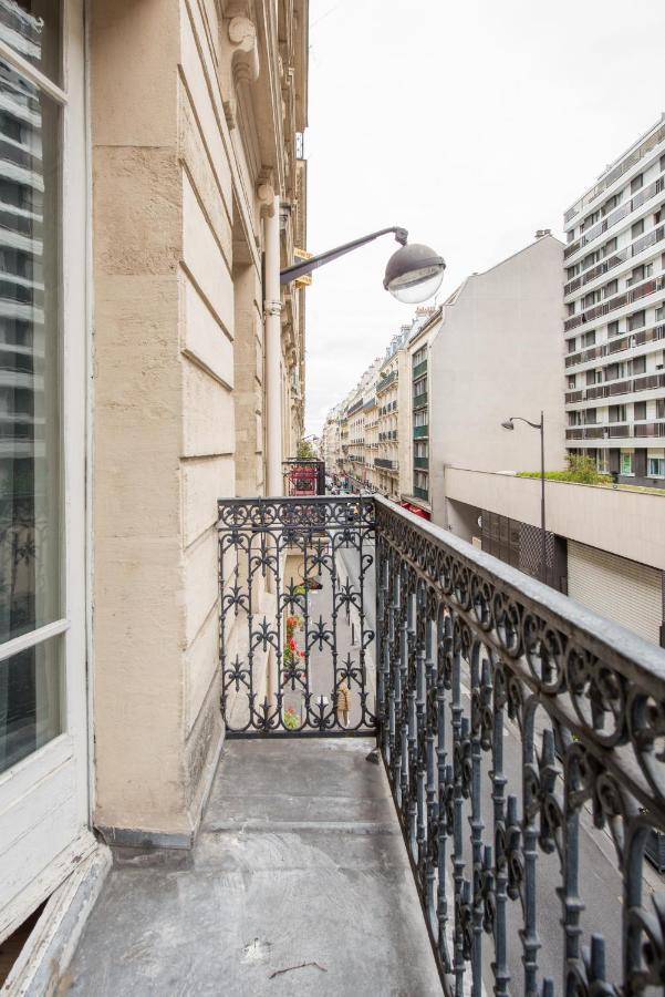 2 Bedroom Appartement Near Tour Eiffel & Trocadero Paris Ngoại thất bức ảnh